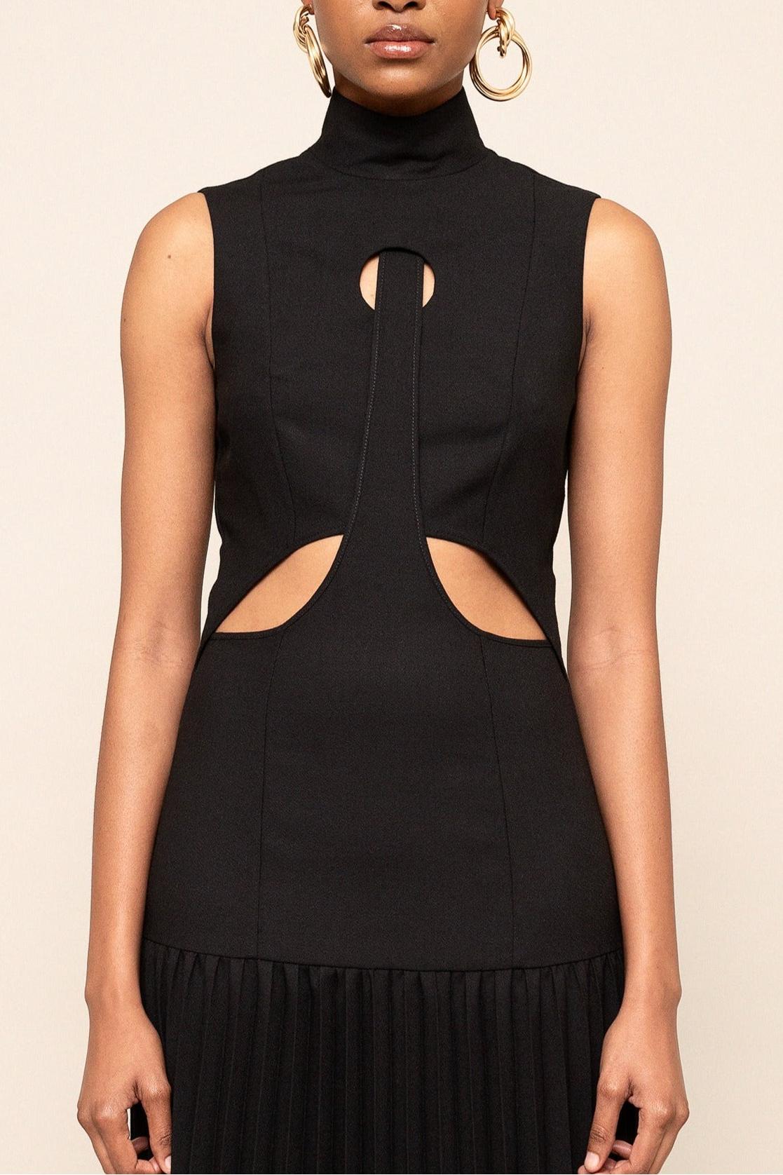 Vestido largo plisado con aberturas