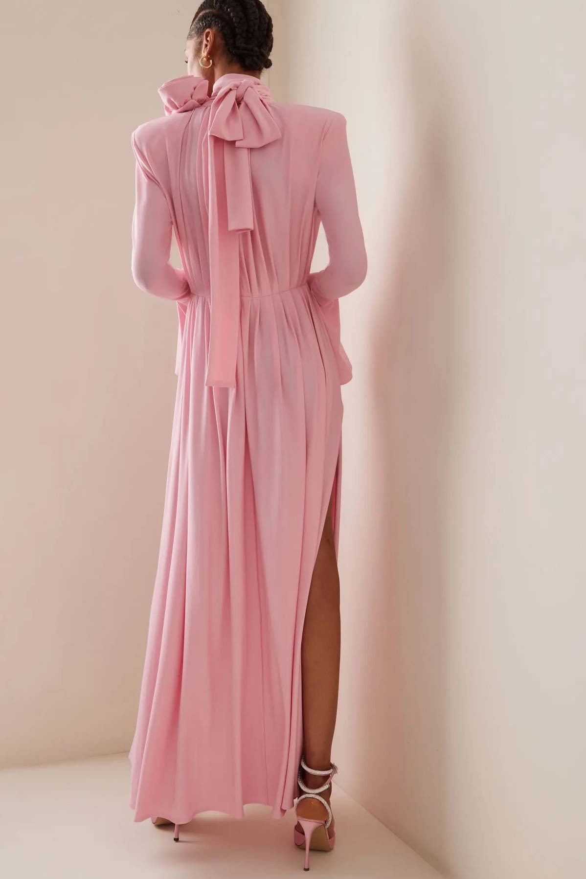 Luxuriöses Vintage-Maxikleid mit Cut-Outs, tiefem V-Ausschnitt, Neckholder und 3D-Blumenmuster