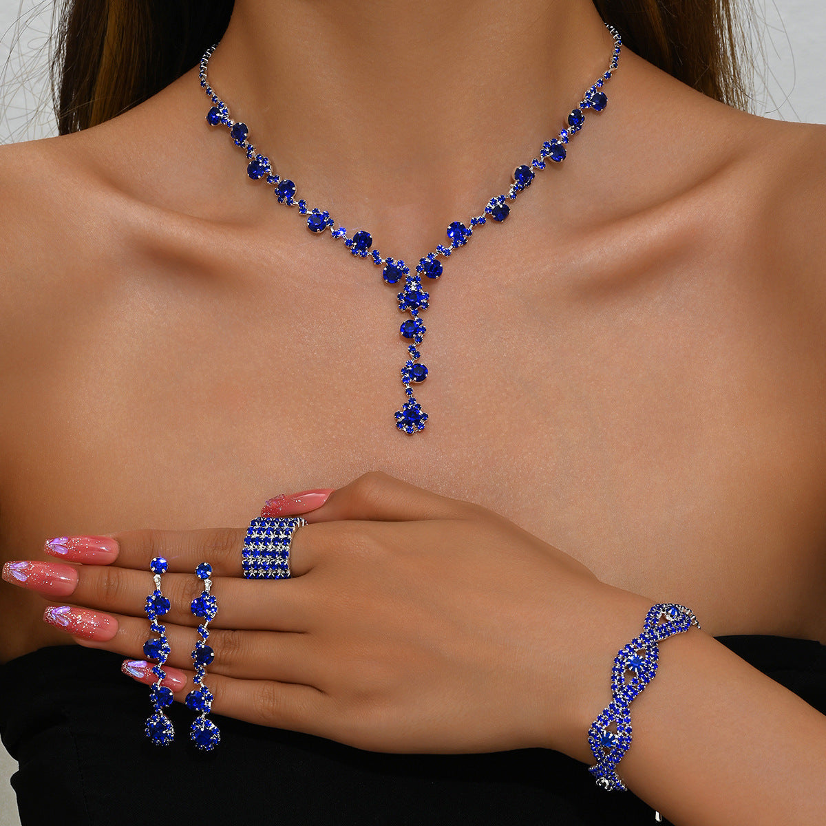 Fashion Crystal Necklace Ear Stud Bracelet Jewelry Accessories