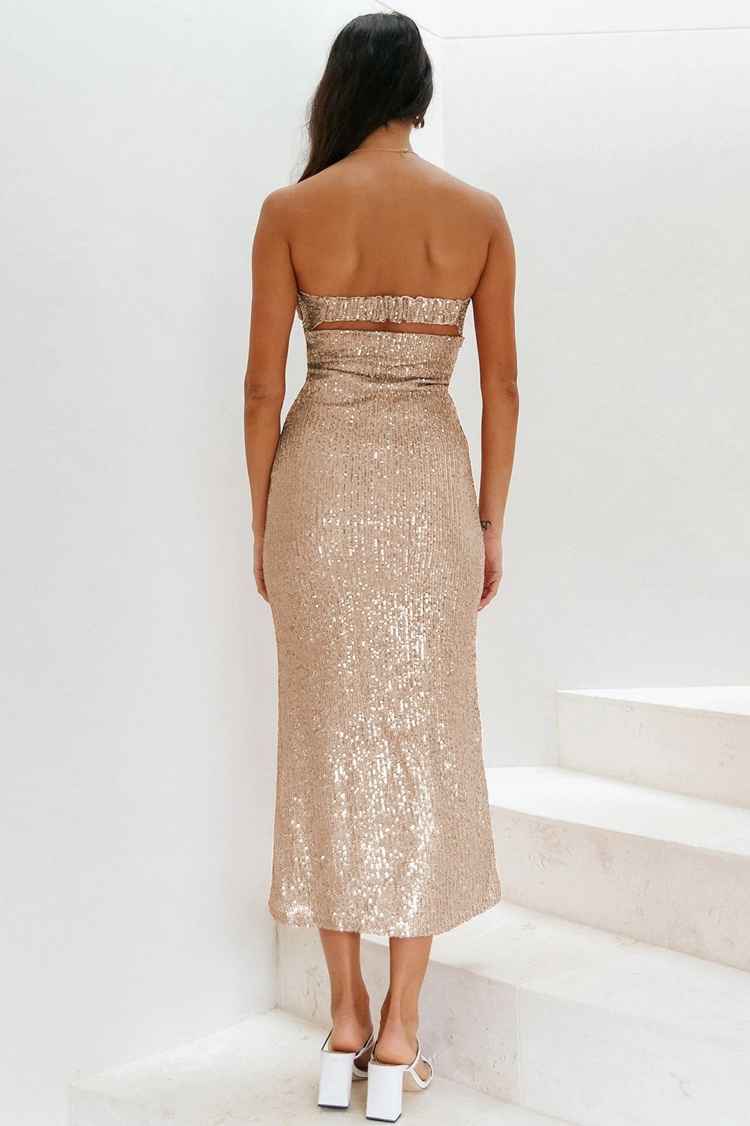 Vestido midi sin tirantes con lentejuelas Venus